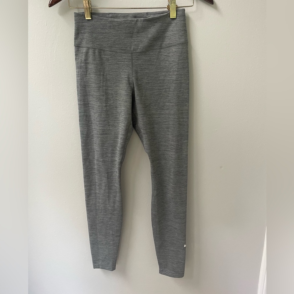 NWOT Nike grey Dri-fit leggings
